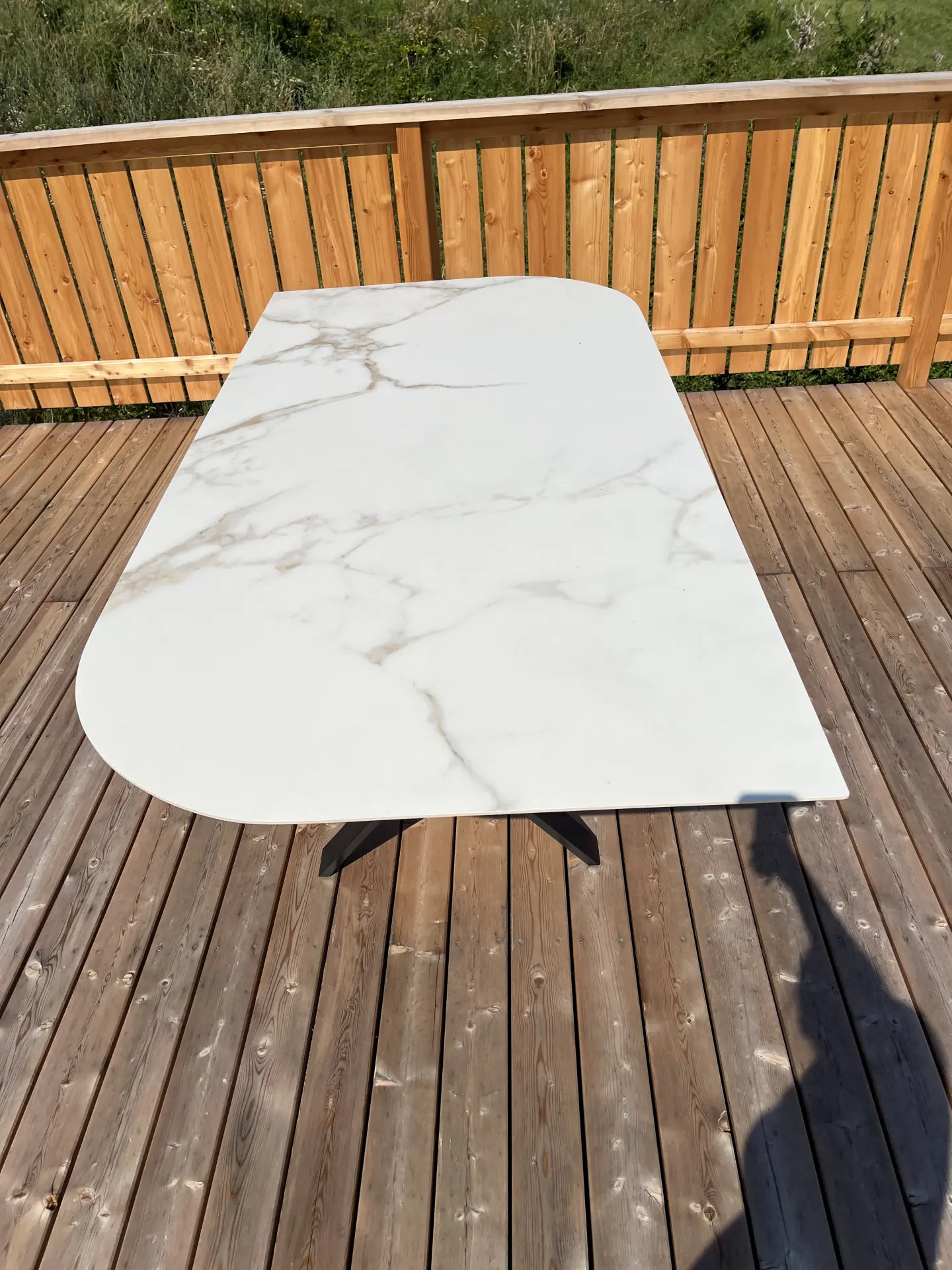 Sonderform Tisch