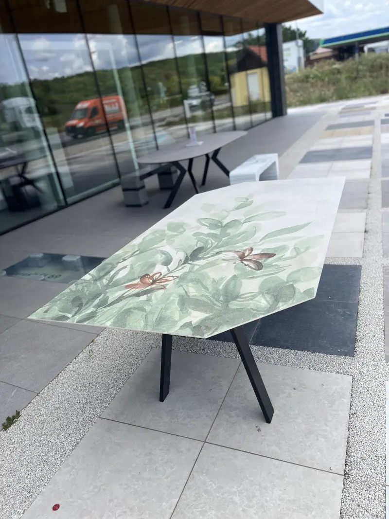 Sonderform Variante vom Tisch